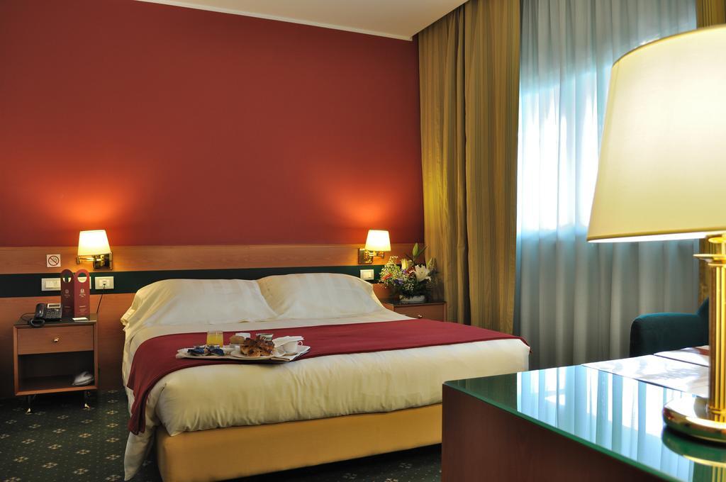Bv Hotel Oly Ρώμη Εξωτερικό φωτογραφία
