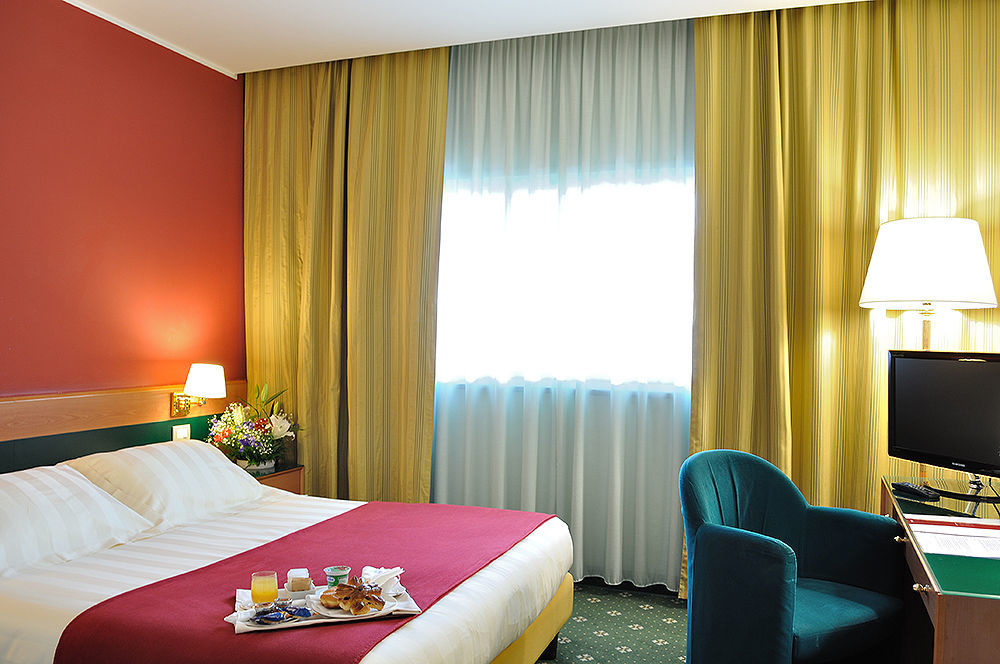 Bv Hotel Oly Ρώμη Εξωτερικό φωτογραφία