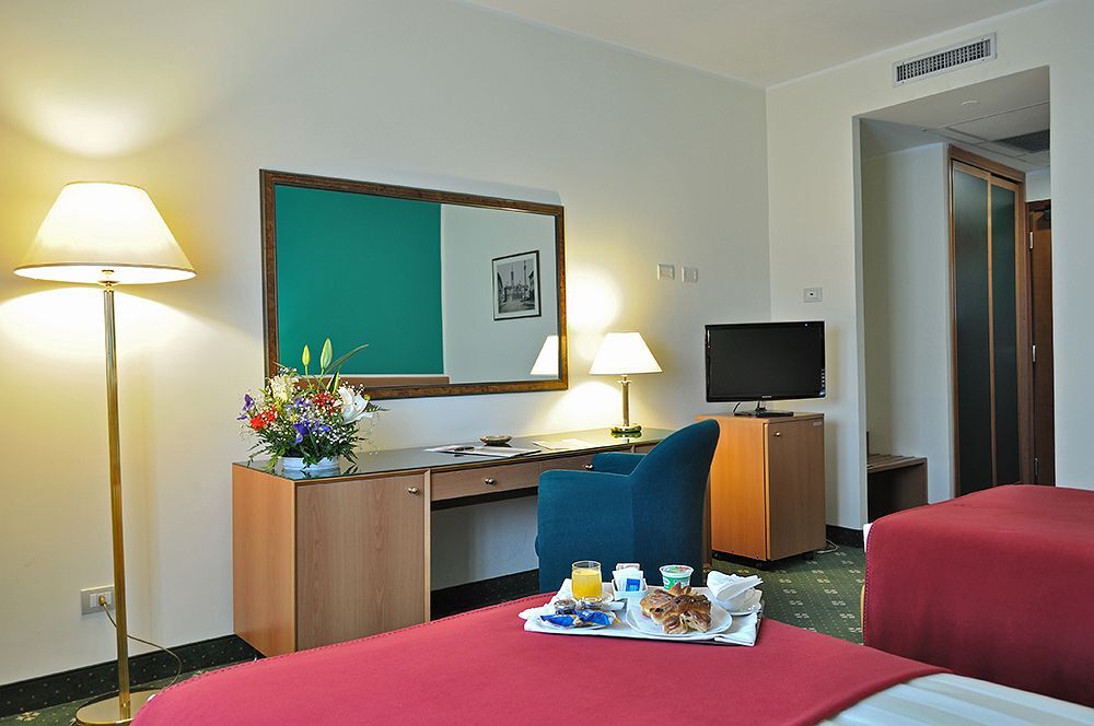 Bv Hotel Oly Ρώμη Εξωτερικό φωτογραφία
